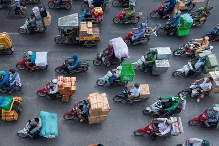 Sự Bùng Nổ Của Video Ngắn và Trí Tuệ Nhân Tạo: Vai Trò Thiết Yếu Của Đào Tạo Kỹ Năng Sáng Tạo Nội Dung